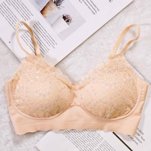 Relax Bra 晶瑩蕾絲吊帶無鋼圈睡眠休閒內衣