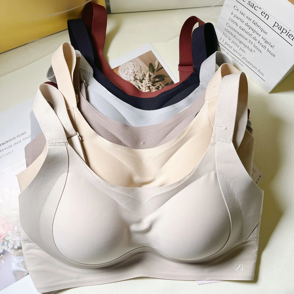 柔軟掌托集中修副乳調整型果凍支撐內衣 - 無鋼圈